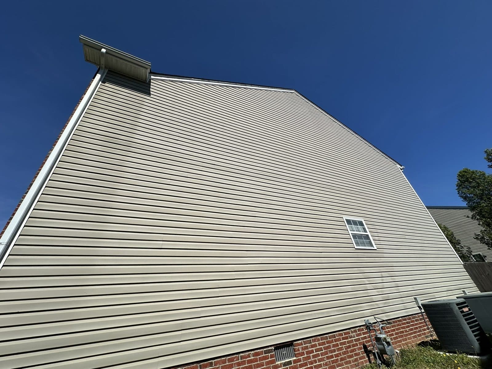 Professional pressure washing result on a Greensboro, NC property (5)